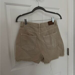 American Eagle Women's Tan Shorts
